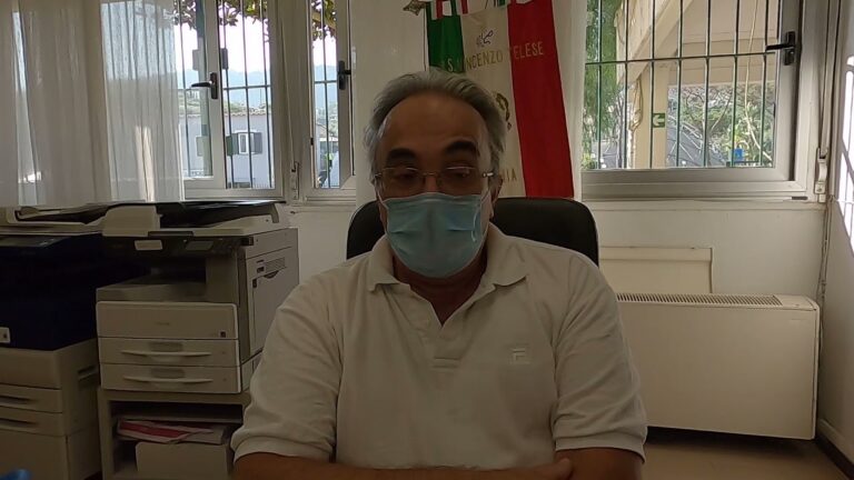 AD INIZIO ANNO SCOLASTICO BELLA SORPRESA PER GLI ALLUNNI DELL’ISTITUTO “TELESE” DI ISCHIA: REALIZZATO IL CAMPETTO PLAYGROUND IN ERBETTA SINTETICA