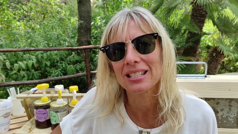 L’ISOLA CHE GUARDA AVANTI “TORNANDO INDIETRO”: A NUVOLA TV  L’ESPERIENZA DELLA BORSA VERDE E DELL’APICOLTURA