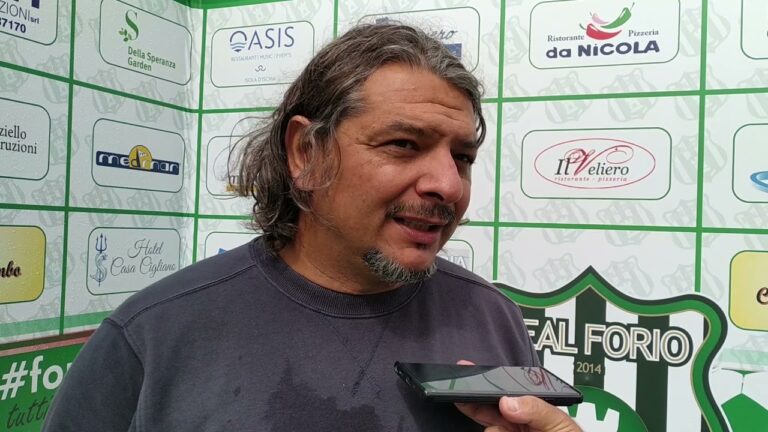 IL REAL FORIO VINCE ANCHE CON IL NAPOLI UNITED E CONTINUA A SOGNARE, MA MISTER FLAVIO LEO INVITA ALLA CALMA: “TENIAMO I PIEDI PER TERRA, SIAMO CONSAPEVOLI DEL NOSTRO POTENZIALE”