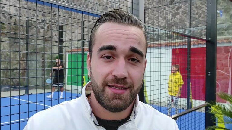 SBARCA ANCHE AD ISCHIA IL PADDLE, LO SPORT CHE STA SPOPOLANDO IN ITALIA E NEL MONDO. MICHEAL MESSINA: “UNA DISCIPLINA ACCESSIBILE A TUTTI CHE STA ENTUSIASMANDO ANCHE GLI ISCHITANI”