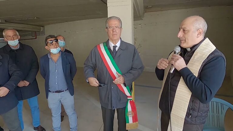A FORIO INAUGURATA LA PARTE INTERRATA DEL PARCHEGGIO DI MONTERONE: SARA’ RISERVATO SOPRATTUTTO AI RESIDENTI DEL RIONE UMBERTO I CON ABBONAMENTI DI TRENTA EURO AL MESE