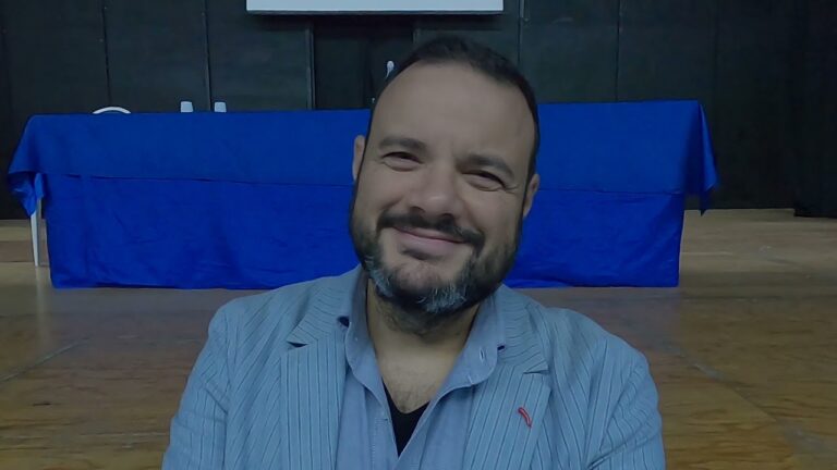 A FINE MESE IL TEATRO POLI DI ISCHIA RIPARTE CON LA CAMPIENZA DI PUBBLICO AL 100%, L’APPELLO AGLI ISOLANI DEL DIRETTORE ARTISTICO CORRADO VISONE: “VI ASPETTIAMO A TEATRO CON SPETTACOLI MOLTO BELLI PER ADULTI E BAMBINI”