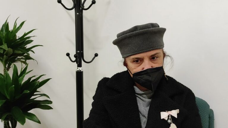 DOPO UNA LUNGA CONVALESCENZA E’ SCOMPARSO GIOVANNI, IL CLOCHARD DI CASAMICCIOLA. CAROLINA MONTI: “NON E’ STATO ABBANDONATO, MA LE ASSOCIAZIONI VORREBBERO FARE DI PIU’”