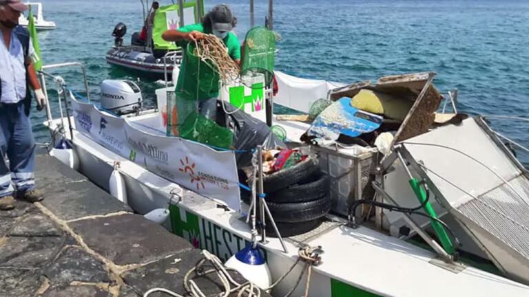 IL BILANCIO DI “SALVIAMO NETTUNO”: 7 TONNELALTE DI RIFIUTI RACCOLTE QUEST’ANNO NEI MARI DI ISCHIA E PROCIDA