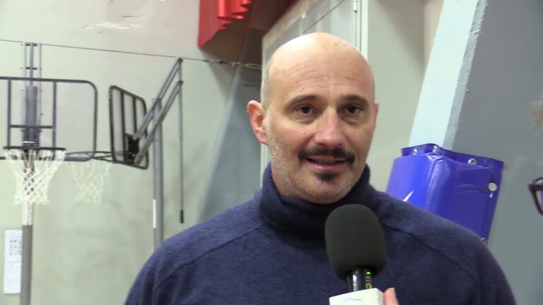 BASKET – IL FORIO TORNA A VINCERE! BATTUTA LA VIOLA REGGIO CALABRIA. LA GIOIA DI COACH MARINELLI E FRANCESCO CIARPELLA  AI MICROFONI DI NUVOLA TV