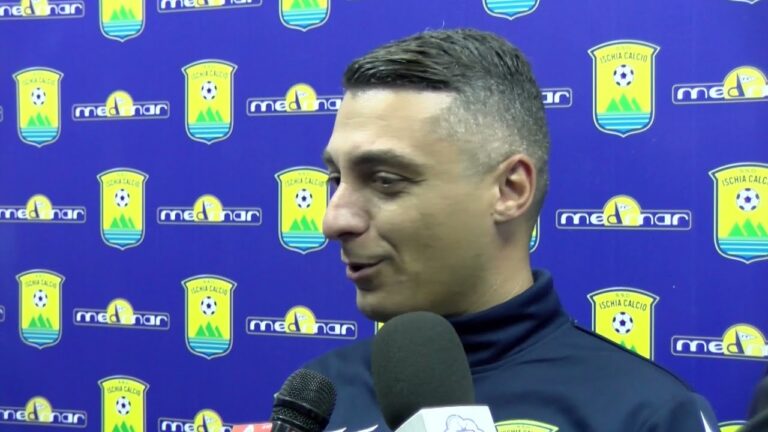 L’ISCHIA PAREGGIA CON IL MONDRAGONE. MISTER IERVOLINO: “SBAGLIATO ABBASSARSI DOPO IL GOL, DOBBIAMO CAMBIARE QUESTO ATTEGGIAMENTO. INDISPONIBILE UNA SQUADRA INTERA”