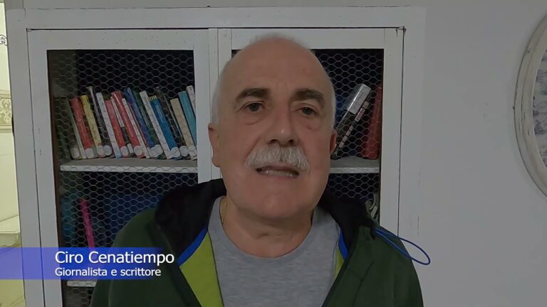 “MILLE ORTI IN MEZZO AL MARE”, AL TEATRO “POLI” DI ISCHIA CIRO CENATIEMPO RACCONTA STORIA E MITI DELL’ISOLA D’ISCHIA LEGATI ALL’AGRICOLTURA, ALL’ALLEVAMENTO DEL CONIGLIO DI FOSSA E AL MONDO CONTADINO