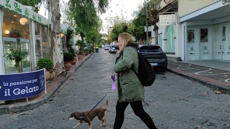FOLLIA AL CATECHISMO! BAMBINO IN ATTESA DI TAMPONE MANDATO DAI GENITORI IN CHIESA, POI RISULTA POSITIVO E FINISCONO TUTTI IN ISOLAMENTO