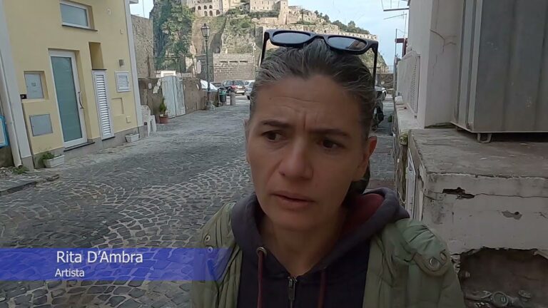 PRESSO IL BAR MONZU’ DI ISCHIA PONTE E’ IN CORSO DI SVOLGIMENTO UNA MOSTRA DI DISEGNI DI RITA D’AMBRA, LA BRAVISSIMA ARTISTA ISCHITANA CHE HA RIPRESO A DISEGNARE DOPO QUINDICI ANNI