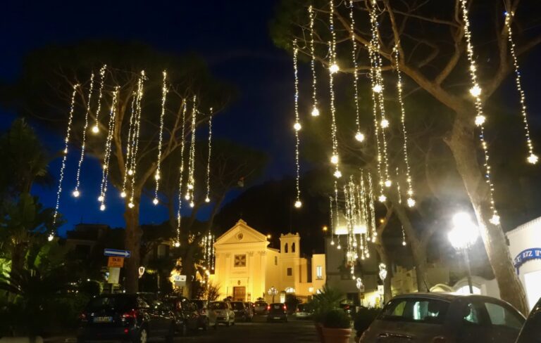 AL VIA “NATALE INSIEME A LACCO AMENO”