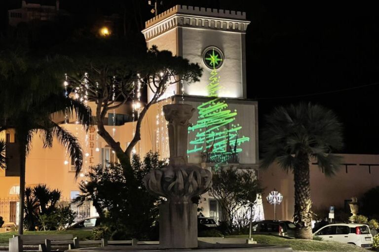 INSIEME A LACCO AMENO TRA STREET PARADE E IL VILLAGGIO DEGLI ARTIGIANI