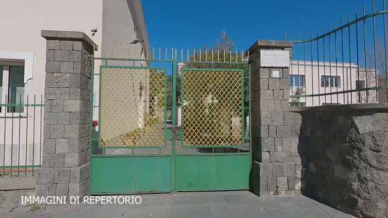 COVID AD ISCHIA – IL CONTAGIO CRESCE POCO: 147 GLI ATTUALI POSITIVI, 5 RICOVERATI AL RIZZOLI. VACCINI, IL 20% DEGLI ISCHITANI HA GIA’ RICEVUTO LA TERZA DOSE. DA LUNEDI’ GREEN PASS RICHIESTO ANCHE SU TRAGHETTI E ALISCAFI