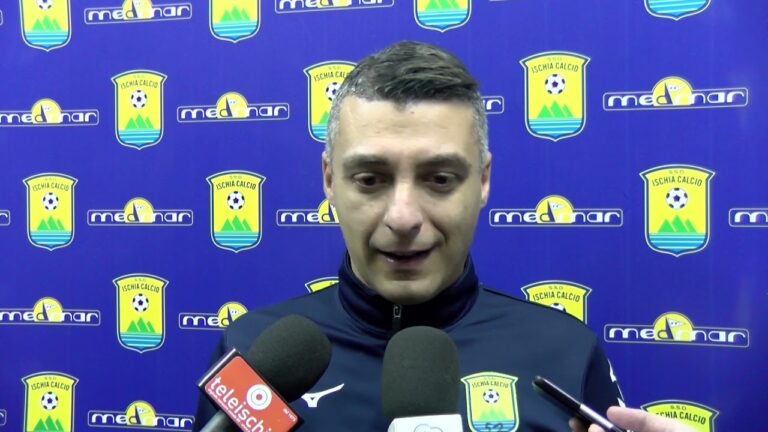 CALCIO – UNA BRUTTA ISCHIA PAREGGIA CON IL SAVOIA. MISTER IERVOLINO: “PAREGGIO GIUSTO, ENTRAMBE LE SQUADRE HANNO AVUTO OCCASIONI”