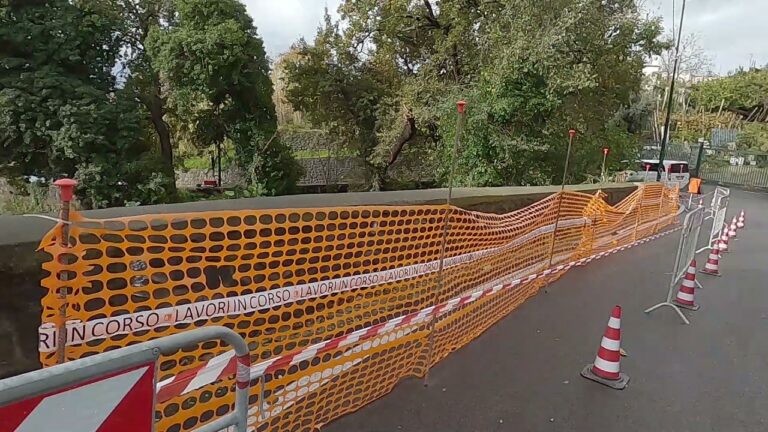 PAURA A BARANO PER UNA FRANA IN VIA CORAFA’, EVACUATE ALCUNE FAMIGLIE: LA DRAMMATICA TESTIMONIANZA DEI RESIDENTI