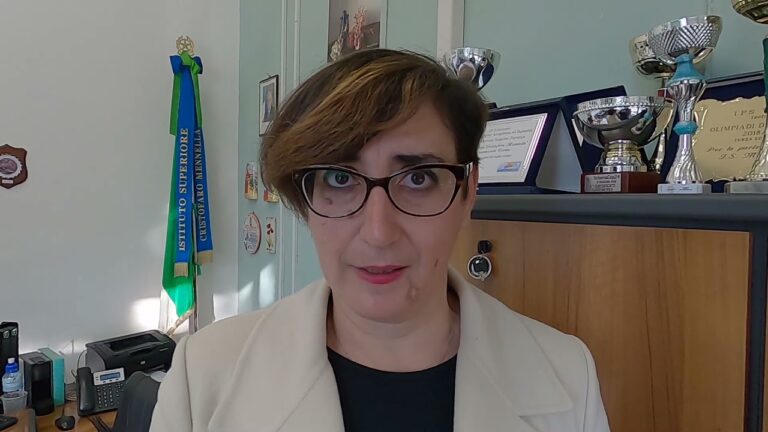 PRESSO L’ISTITUTO SCOLASTICO “MENNELLA” INAUGURATA UNA  MOSTRA CARTOGRAFICA