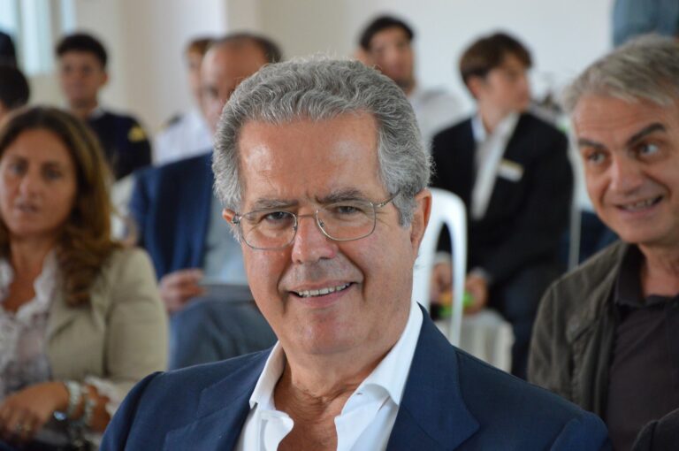 NATALE 2022 – GLI AUGURI DEL SINDACO DI FORIO FRANCESCO DEL DEO