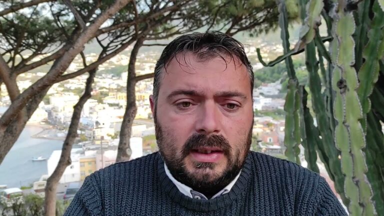 LACCO AMENO – PIERO MONTI RITORNA ALL’ATTACCO: “IL PAESE E’ FERMO PER COLPA DEL SINDACO, IN CONSIGLIO PRENDERO’ POSIZIONE”