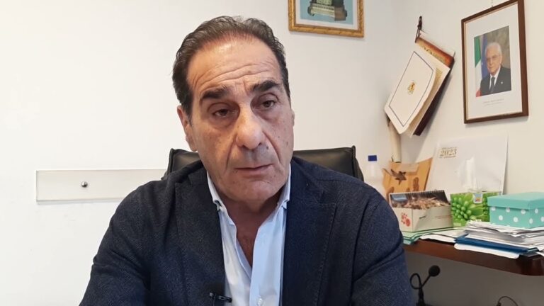 IL NATALE E’ ALLE PORTE, IL SINDACO GIACOMO PASCALE: “CHE SIA UN NATALE DI SPERANZA, GLI ANGELI DEL FANGO CI HANNO DIMOSTRATO COSA SIGNIFICA ESSERE COMUNITA'”