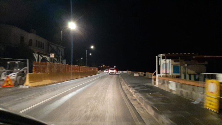 LIBERA DAI SEMAFORI LA STATALE DI CASAMICCIOLA: COMPLETATA PARTE DEI LAVORI AL COSTONE DELLA CASA CANTONIERA