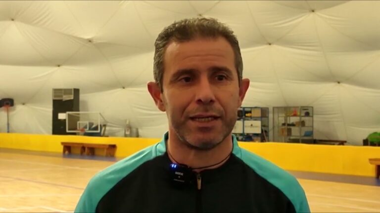 CALCIO A 5 – ALTRA SCONFITTA PER LA FENIX ISCHIA, MISTER DIEGO DI SCALA: “ABBIAMO SPRECATO TANTE OCCASINI GOAL, DOBBIAMO CONTINUARE A LAVORARE”