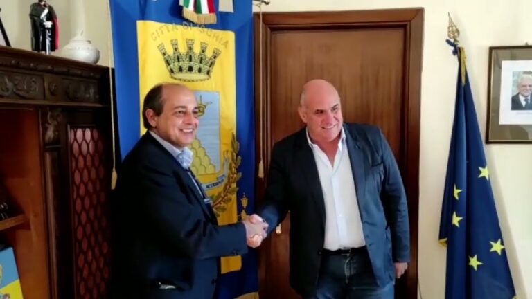 ISCHIA, INIZIATA LA DUE GIORNI CON JOSEP EJARQUE. SI INIZIA A DISCUTERE SUL PIANO STRATEGICO PER LO SVILUPPO TURISTICO DEL COMUNE