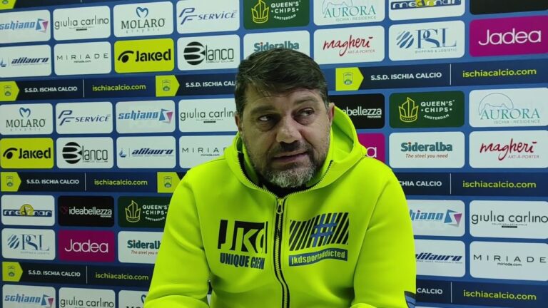 CALCIO – SABATO POMERIGGIO L’ISCHIA IN TRASFERTA A CAPRI PER CONTINUARE A DIFENDERE IL PRIMO POSTO. BUONOCORE: “AVVERSARIO INSIDIOSO”