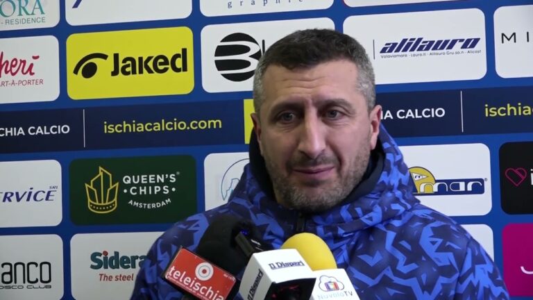 AL MAZZELLA IL MASSA LUBRENSE PAREGGIA CON LA CAPOLISTA ISCHIA, MISTER AIELLO: “SFIDO CHIUNQUE A RIUSCIRE A STRAPPARE UN PUNTO ALL’ISCHIA”