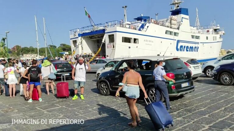 LO STUDIO – LA FRANA DI CASAMICCIOLA NON INICIDE NEGATIVAMENTE SULLE PRENOTAZIONI DEI TURISTI