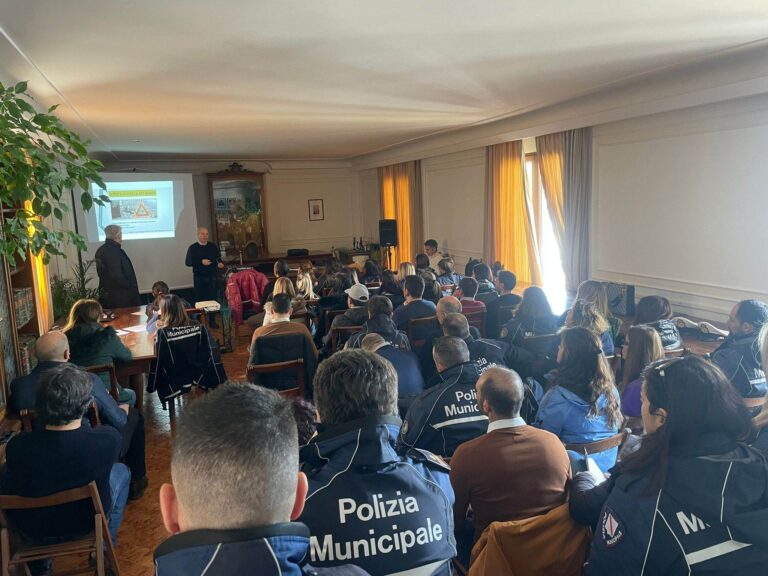 ISCHIA, CONTINUANO I CORSI DI FORMAZIONE PER GLI OPERATORI DI POLIZIA MUNICIPALE