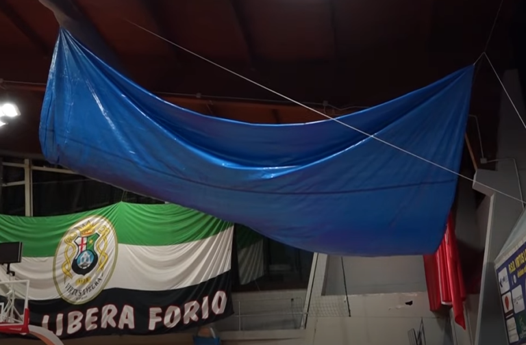 FORIO, PALAZZETTO DELLO SPORT IN VIA CASALE: AFFIDATI I LAVORI PER IL RIFACIMENTO COMPLETO DEL TETTO