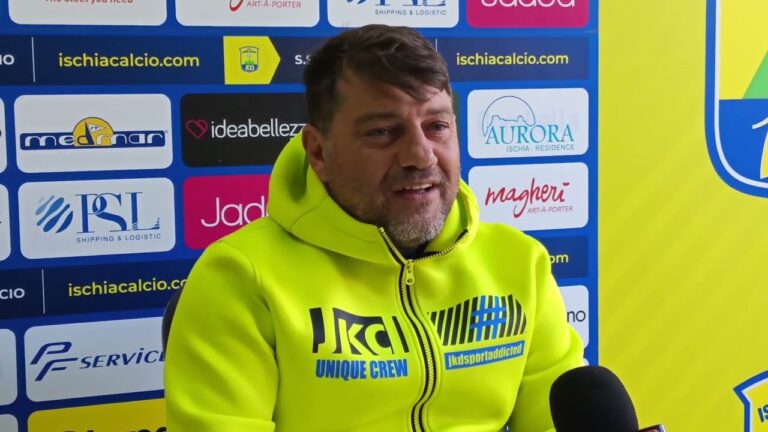 CALCIO – L’ISCHIA AFFRONTA SABATO IN TRASFERTA L’ACERRANA, MISTER BUONOCORE: “NON CI REGALERANNO NULLA”