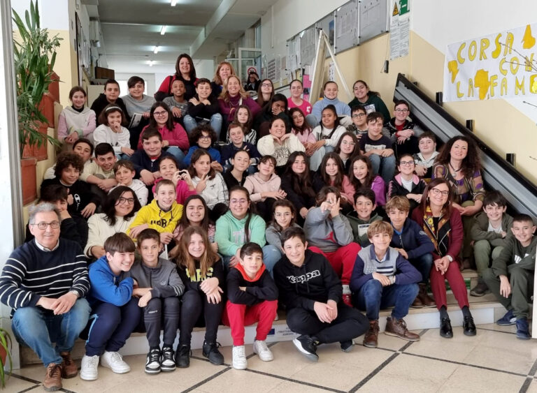 SCUOLA IN CANTO, GLI ALUNNI DELLA “SCOTTI” DI ISCHIA PROTAGONISTI AL SAN CARLO DI NAPOLI