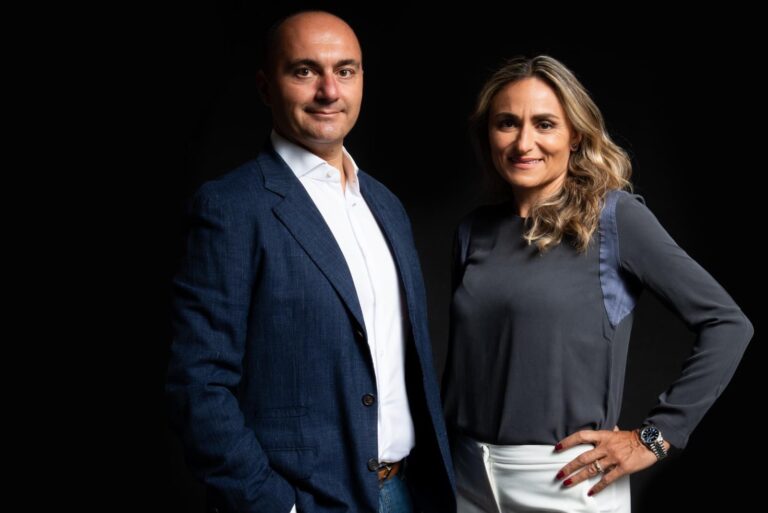 LA COPPIA D’ORO ISCHITANA: ROSANNA ARCAMONE E NICOLA IACONO TRAI I 50 MIGLIORI BROKERS DI YACHT AL MONDO