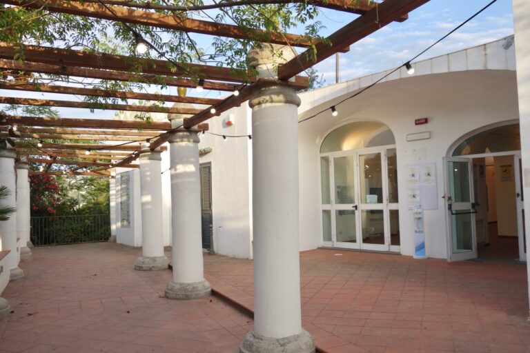 NEL BIANCO NEL NERO LA MOSTRA DI GINO DI MEGLIO  PROROGATA AL 4 GIUGNO