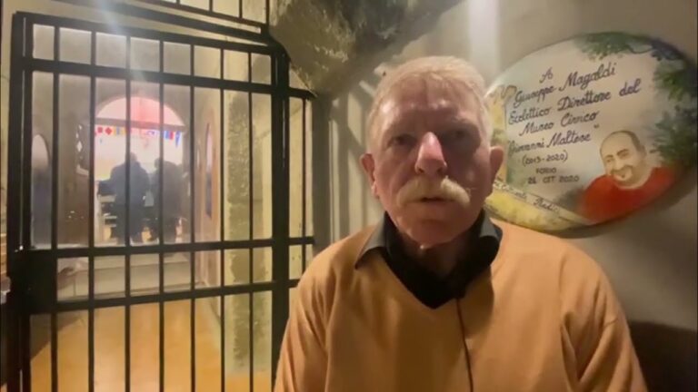 AL TORRIONE DI FORIO SBARCA UNA NAVE CARICA DI MODÈLLINI