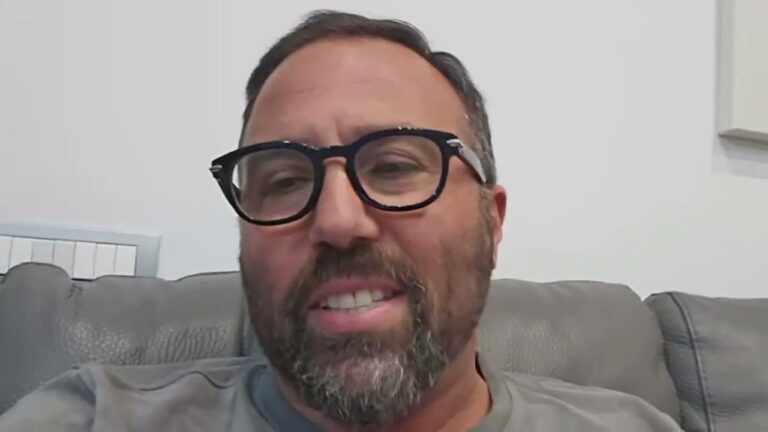 CALCIO – IL REAL FORIO ESPUGNA VILLA LITERNO, IL PRESIDENTE AMATO FIDUCIOSO PER LA SALVEZZA: “SARA’ DURA MA DIPENDE DA NOI. PRIMO POSTO? ISCHIA FAVORITA”