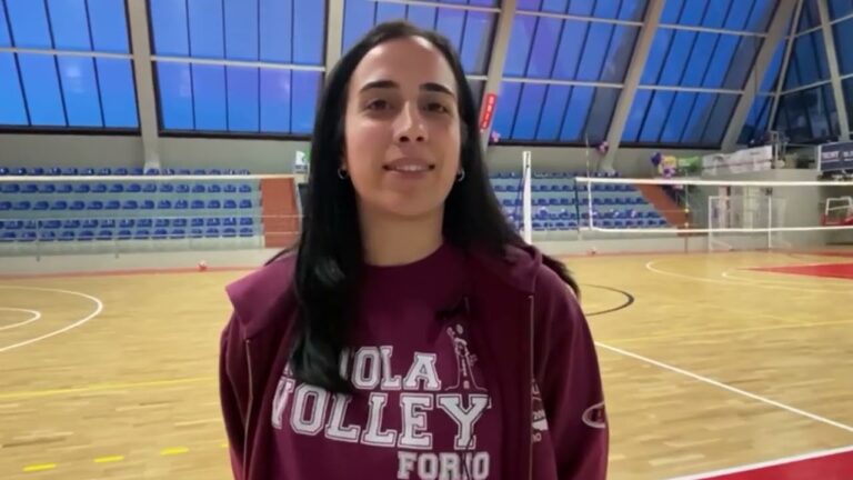 FESTA GRANDE PER LE RAGAZZE DELLA SCUOLA VOLLEY FORIO: TRA MILLE DIFFICOLTA’ ARRIVA IL TRIONFO NEL CAMPIONATO DI SERIE D