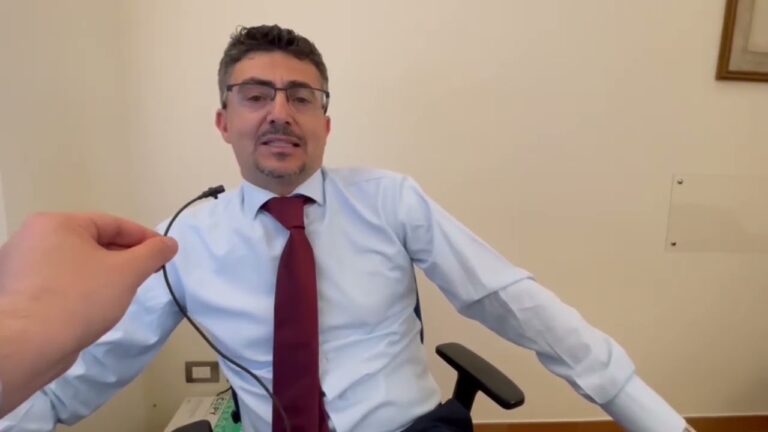 DISSERVIZI BUS, L’ONOREVOLE CARAMIELLO CONTATTA EAV