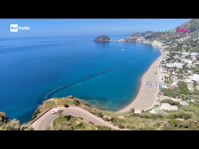 DA LUNEDI’ IN ONDA SU RAI ITALIA “ISCHITIAMO”. IL COMUNE DI ISCHIA NELLA PRIMA PUNTATA