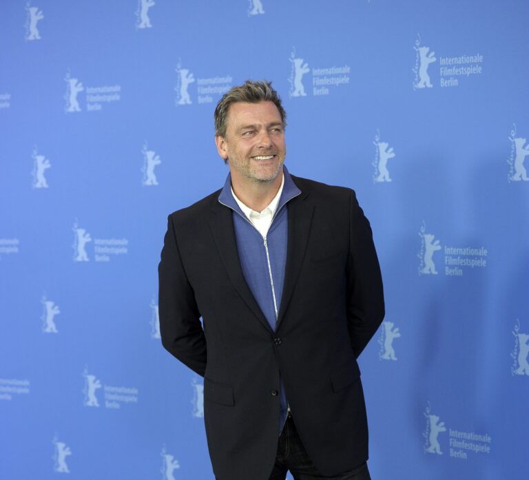 CASSINO A ISCHIA: DECEDUTO L’ATTORE PROTAGONISTA RAY STEVENSON