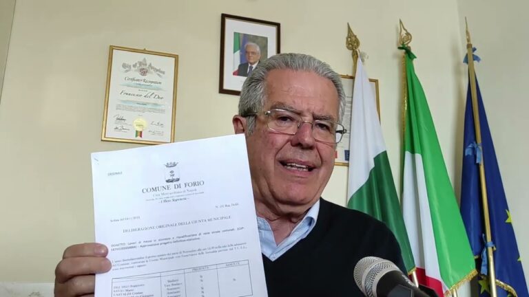 FORIO, DEL DEO E LA FOGNA DI VIA GAETANO MORGERA: “STANI VERDE E I SUOI SONO DEI BUGIARDI”. POI L’APPELLO AI CITTADINI: “VOTATE PER LA CONTINUITA’”