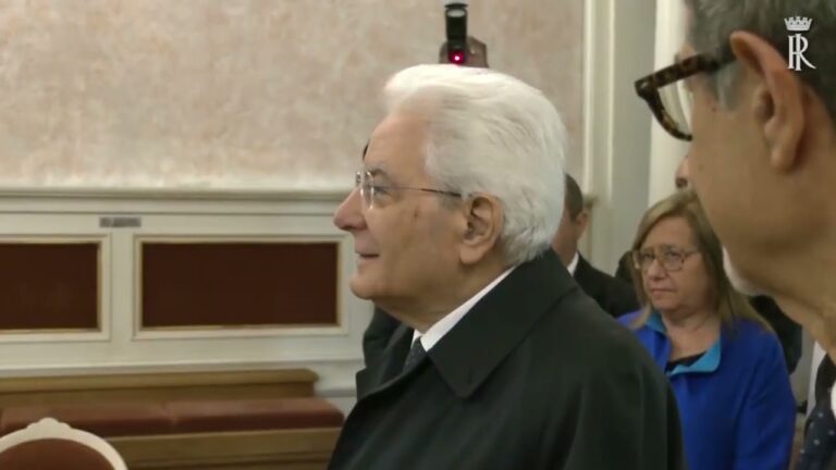 IL PRESIDENTE MATTARELLA INCONTRA I SINDACI DELLE ISOLE MINORI: “PIU’ ATTENZIONE PER QUESTI TERRITORI CHE SONO UN TESORO PREZIOSO PER L’ITALIA”