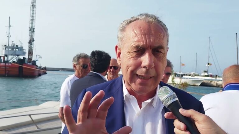 CASAMICCIOLA, I LAVORI AL PORTO SONO REALTA’: E’ CORSA CONTRO IL TEMPO