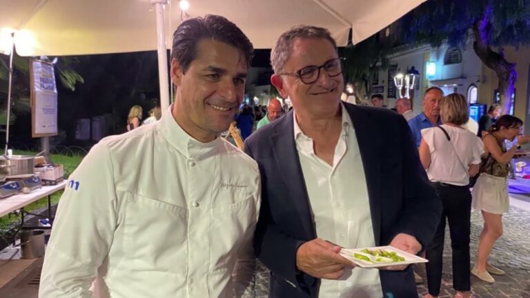 CIBO D’AUTORE E MUSICA COINVOLGENTE GLI INGREDIENTI DEL SUCCESSO DEL MERCOLEDÌ DI CASAMICCIOLA IN FESTA