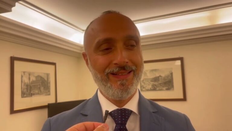 SEN.DE ROSA: “MANTENERE I RAPPORTI COMMERCIALI CON LA CINA”