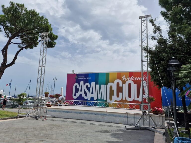 ISCHIA GLOBAL: IL CINEMA IN PIAZZA MARINA