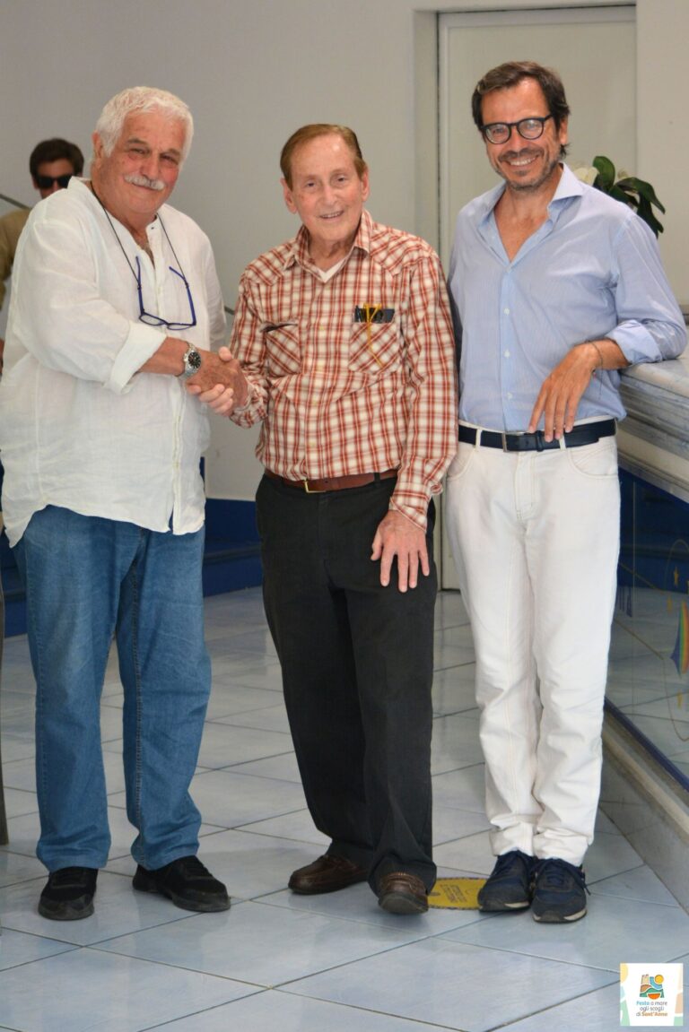 STEPHEN SCHLAKS AD ISCHIA: ECCO IL MAESTRO, GRANDE OSPITE INTERNAZIONALE DELLA 91° EDIZIONE DELLA FESTA A MARE AGLI SCOGLI DI SANT’ANNA
