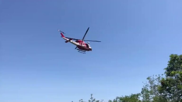 A CASAMICCIOLA, ROCCIATORE PRECIPITA: SALVATO CON L’ELICOTTERO