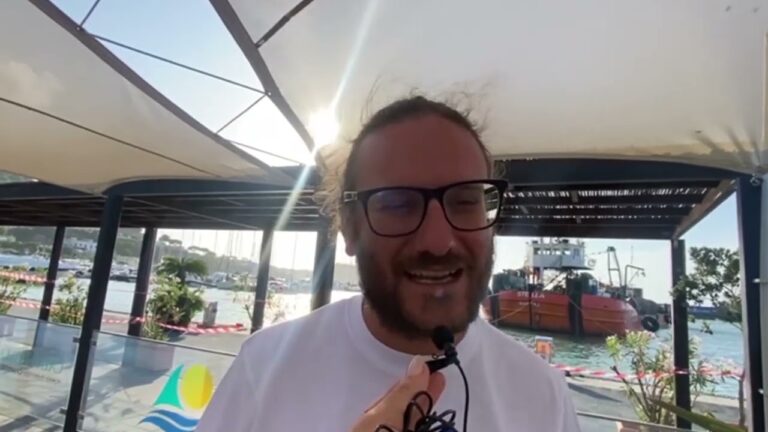 “C’E’ DI MEZZO IL MARE”, UN PATRIMONIO DA SALVARE: GREENPEACE SBARCA SULL’ISOLA