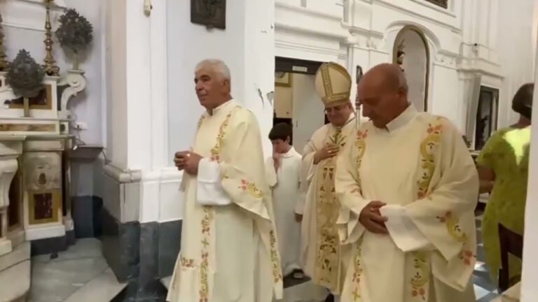 SONO STATO IL PRIMO BAMBINO BATTEZZATO  DA DON CAMILLO: LA TESTIMONIANZA DI LUCA MAZZELLA